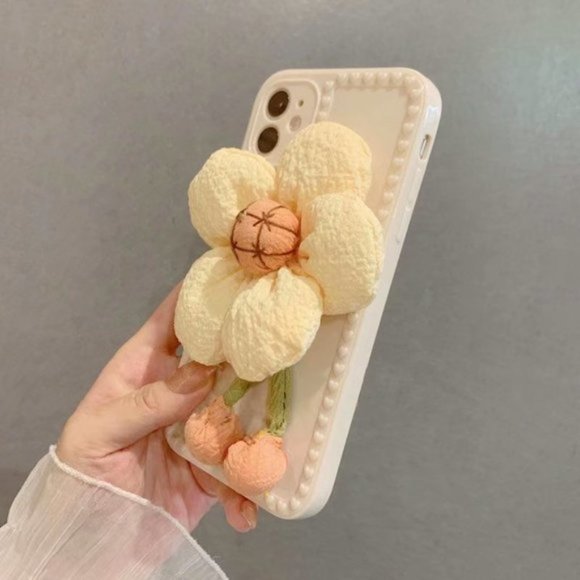 Three-dimensional fresh flower stamen Apple 12 mobile phone case - Picture 2 of 3